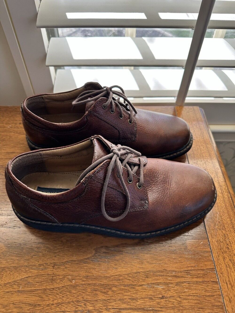 Docker’s Men’s Brown Leather Stain Defender Casual Oxford Size 10 Lace Up